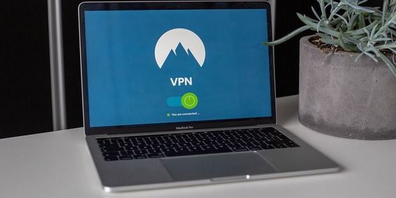 Does a VPN Hide You From Your ISP